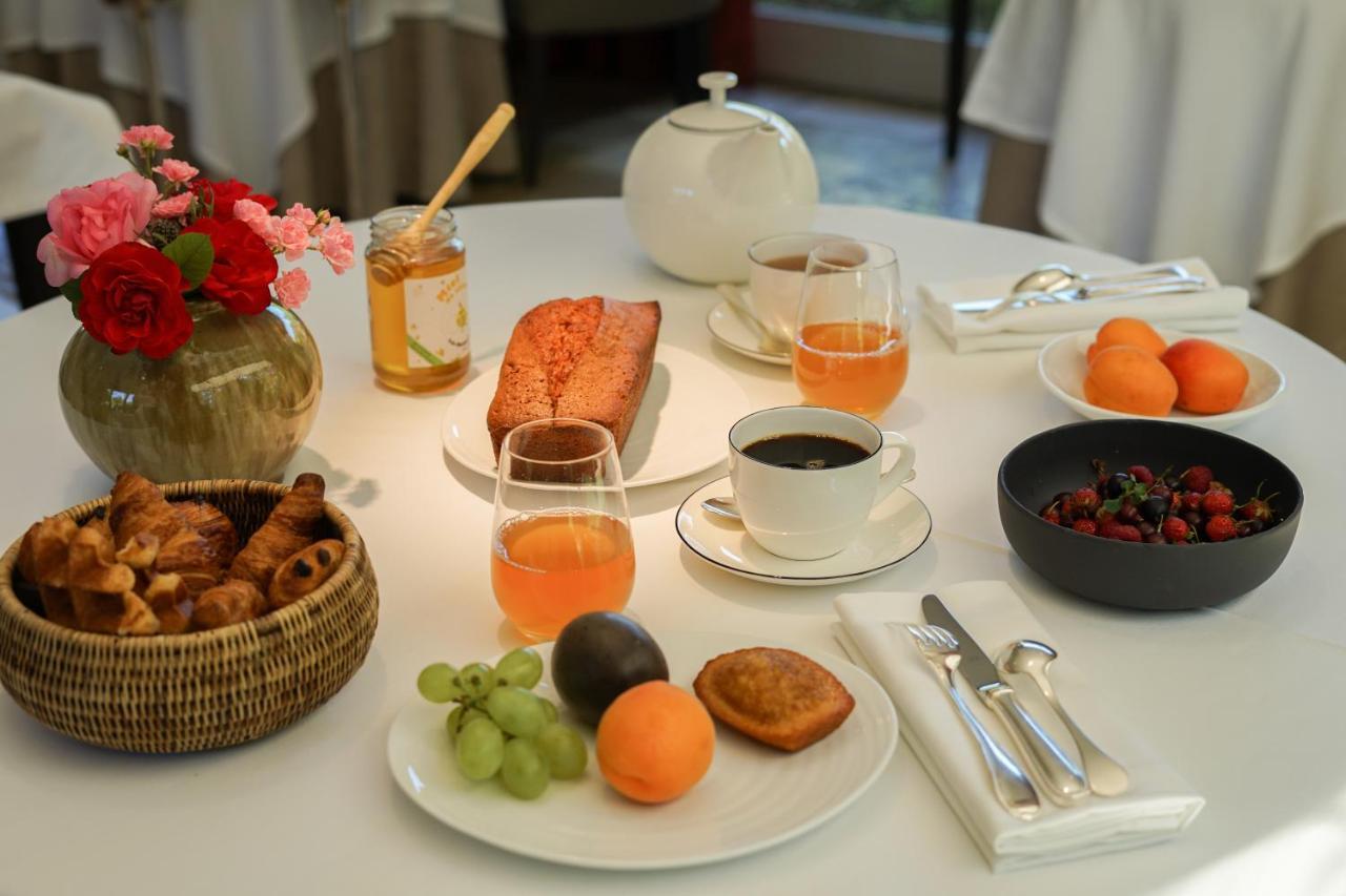 Hostellerie De เลอแวร์นัวส์ ภายนอก รูปภาพ